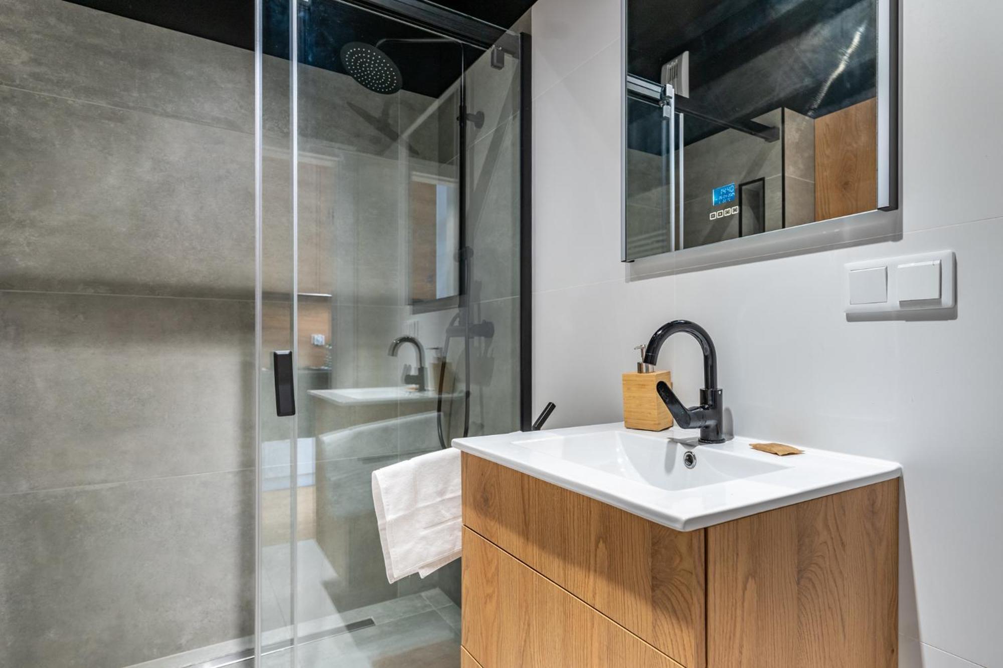 Szurmana Modern Studio كاتوفيتسه المظهر الخارجي الصورة