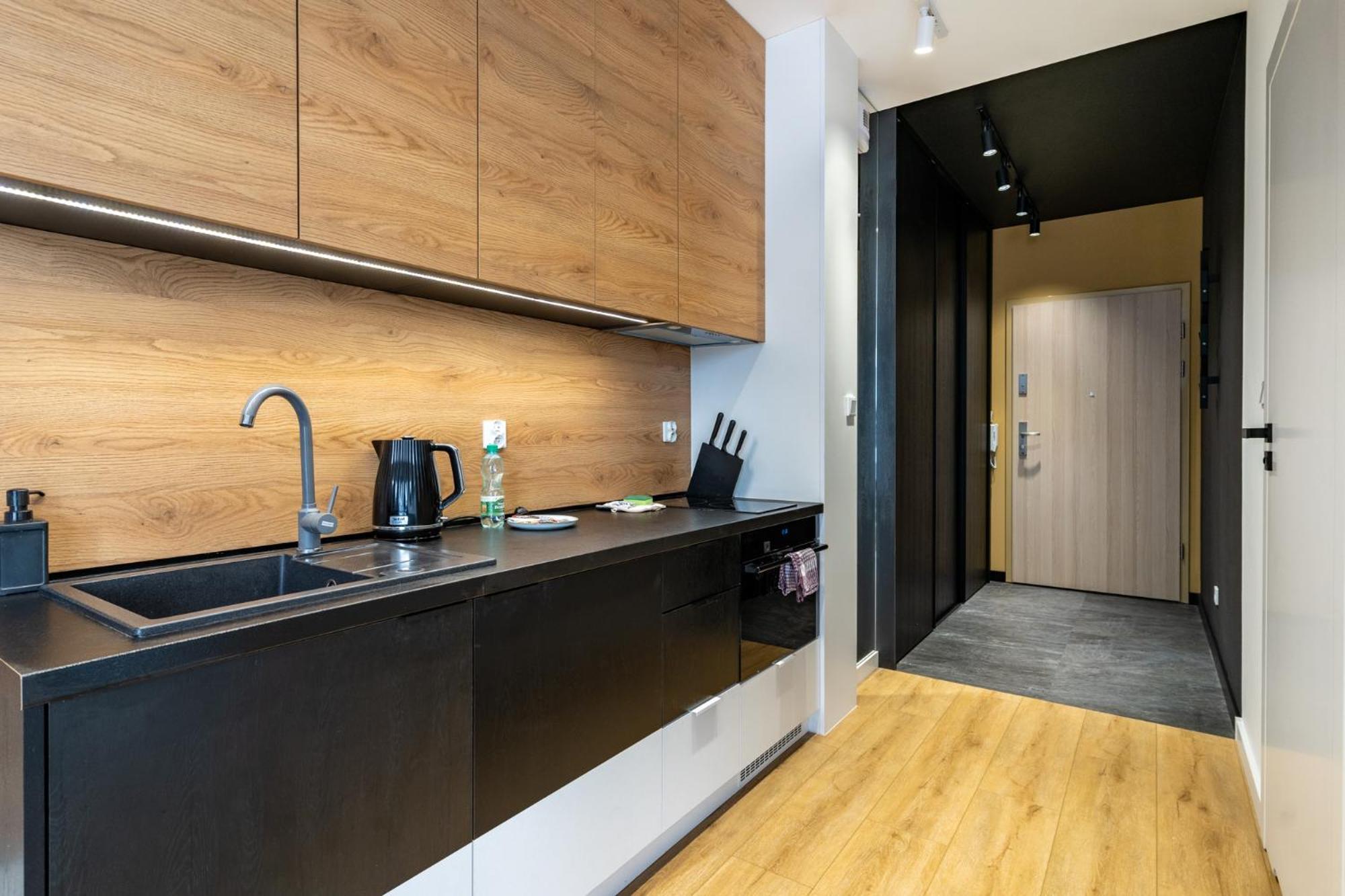 Szurmana Modern Studio كاتوفيتسه المظهر الخارجي الصورة